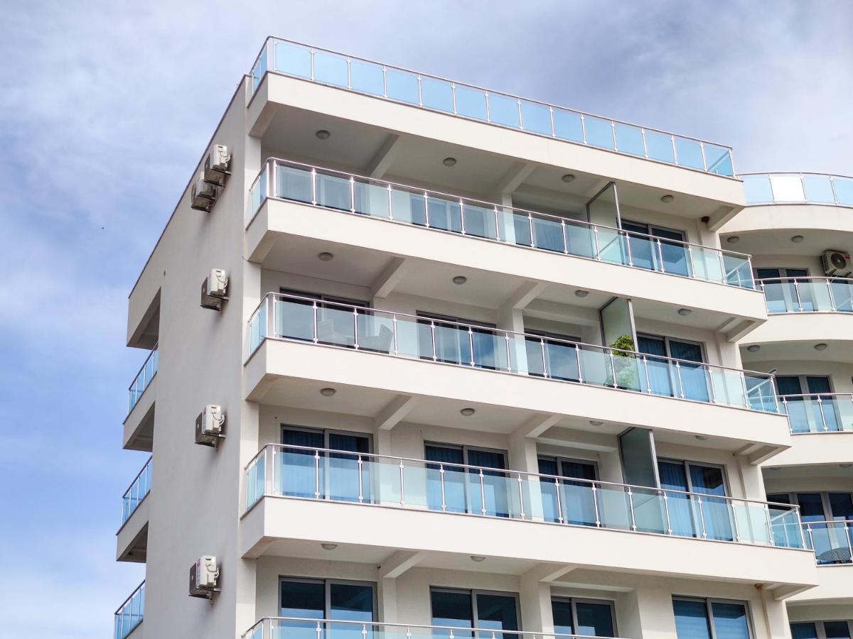 Apartment Plavo Nebo Dobra Voda Exterior foto